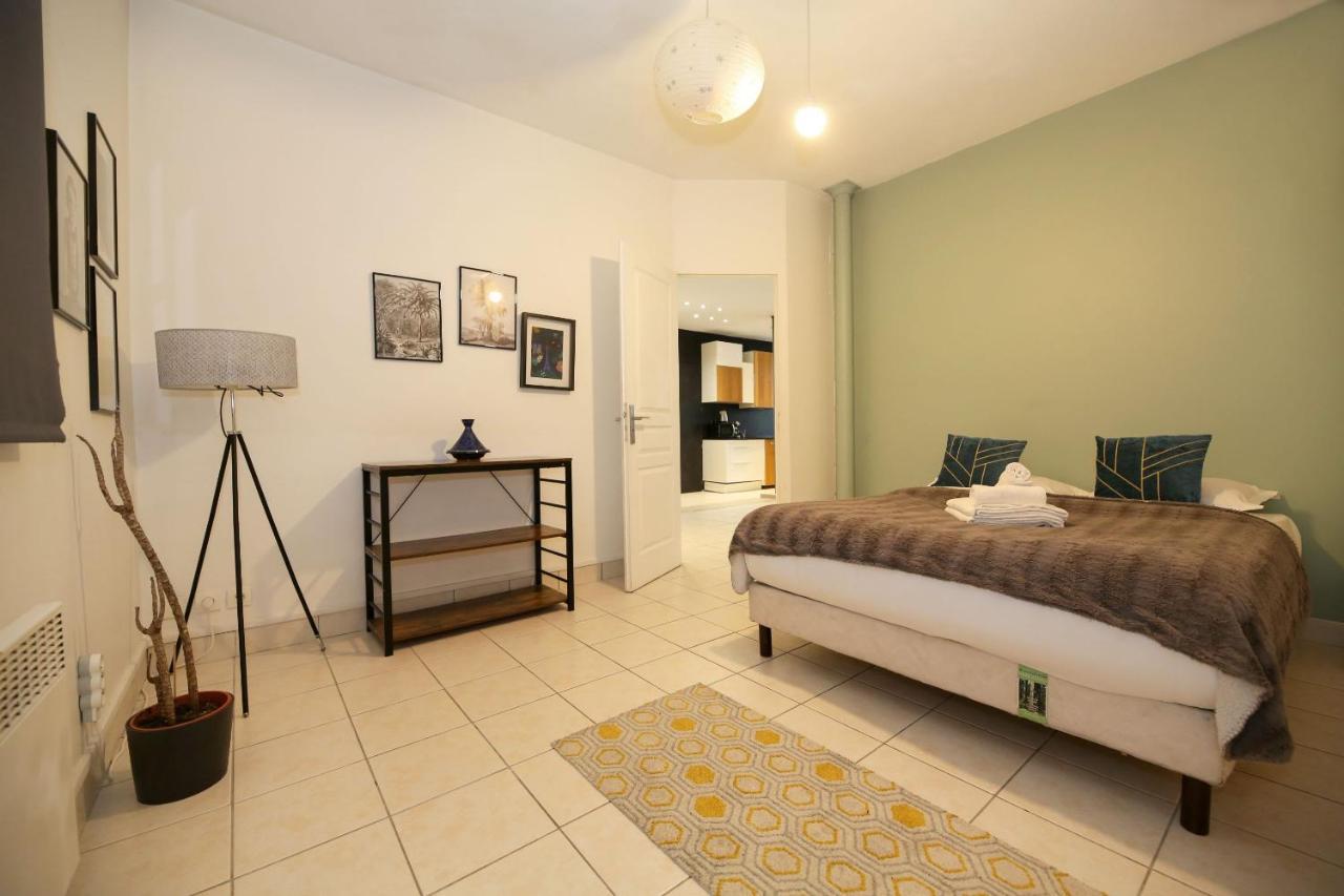 Appartement Familial Proche Des Commerces - 8P Paris Luaran gambar